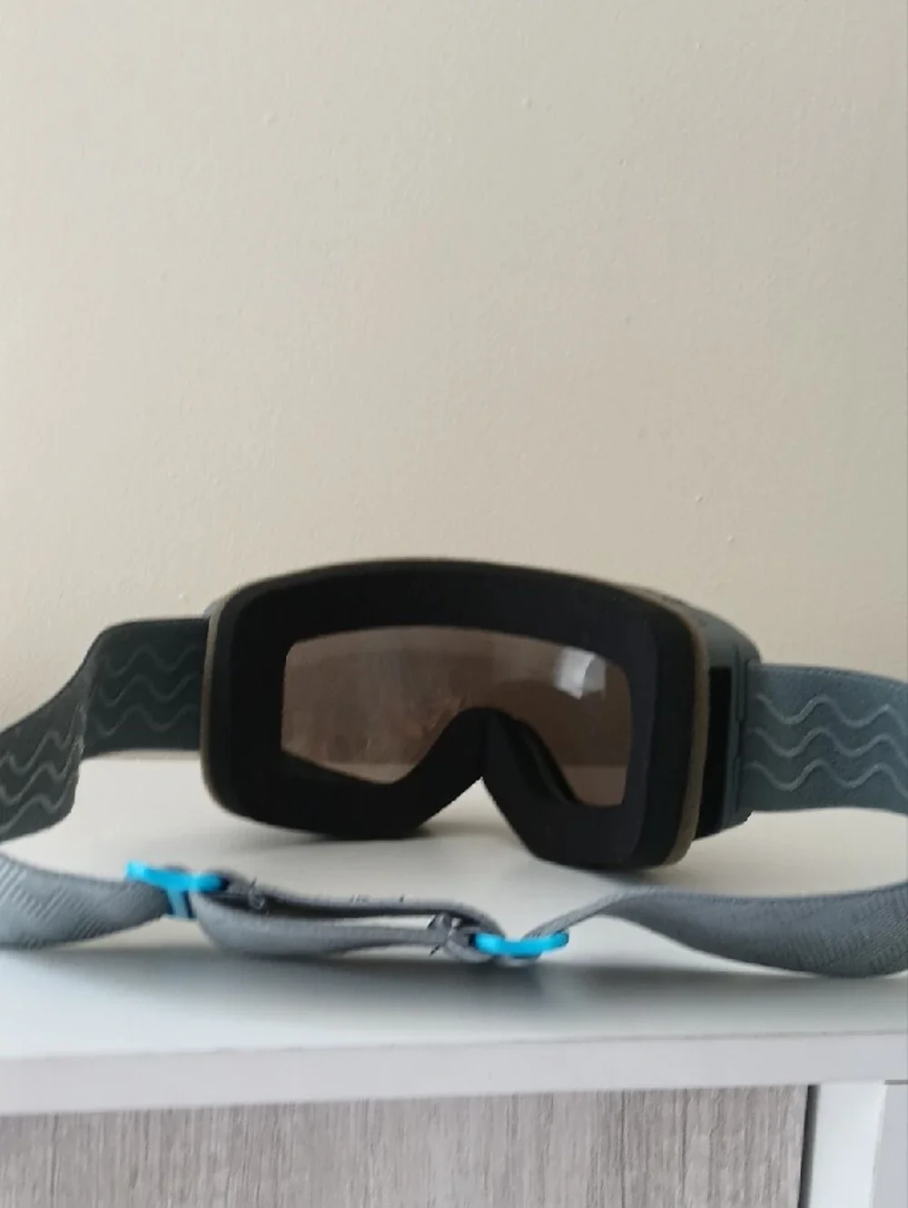 Men's Gray Mirrored Ski Goggles Face Mask